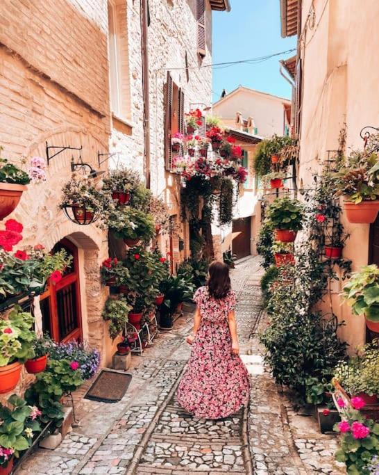 Incanto A Spello: Raffinato Appartamento Per Due Exterior foto
